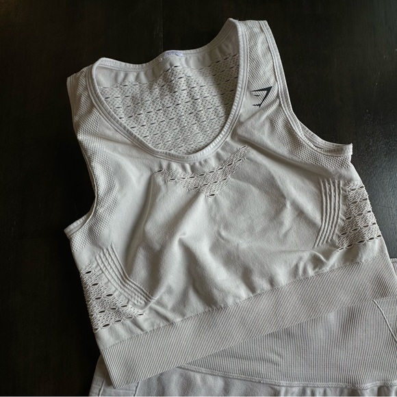 Gymshark Workout Set - Picture 3 of 11